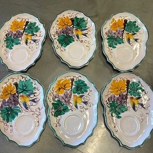 Vintage Tea Plates made In Italy set of 6 two have a minor chip pictured